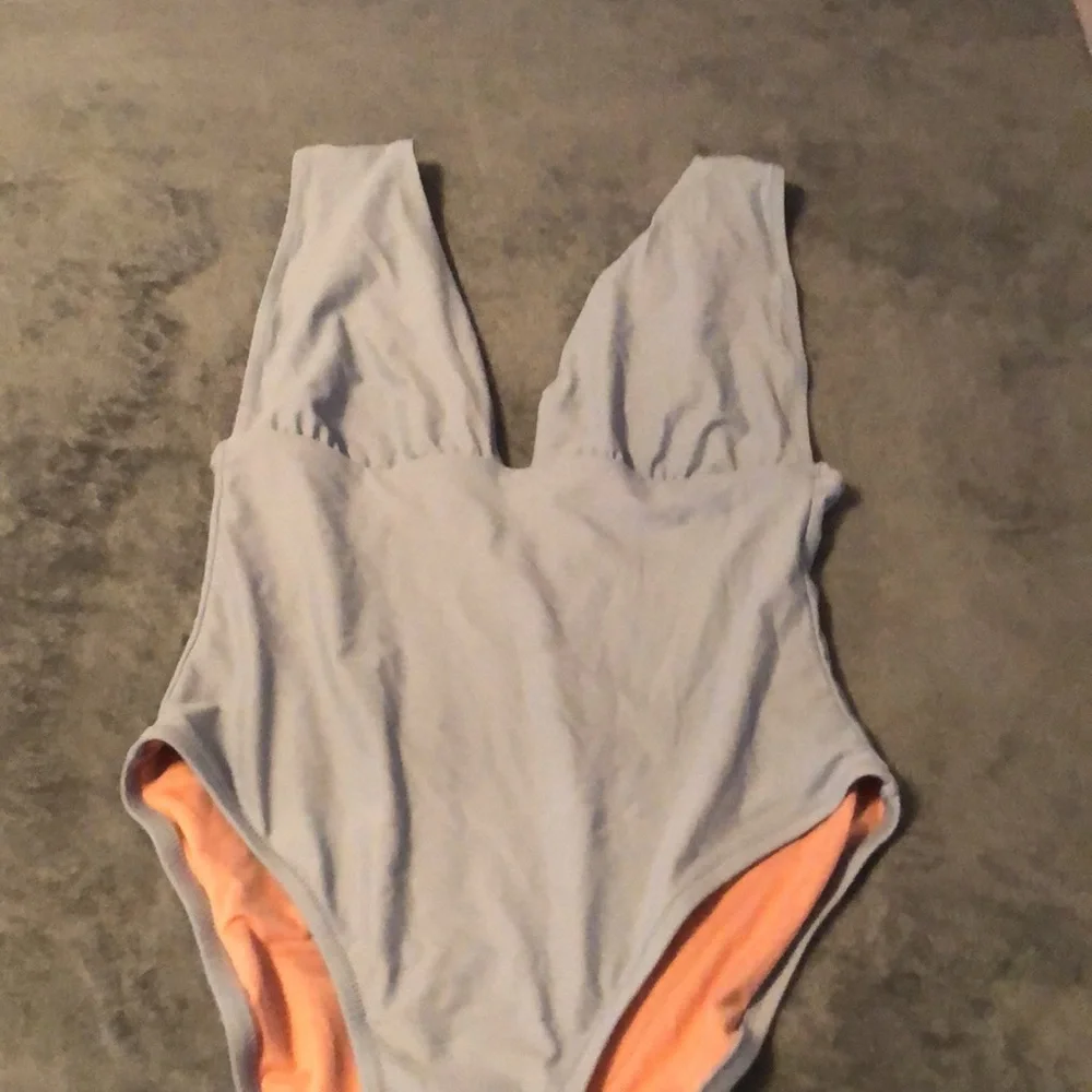 NWT Woman’s J Crew one piece bathing suit sz 10 - Picture 5 of 7